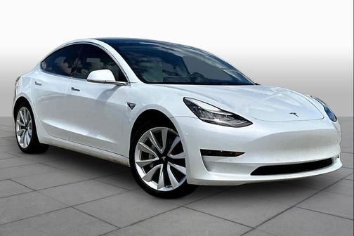Pearl White Multi-Coat 2019 Tesla Model 3 Standard Range Plus