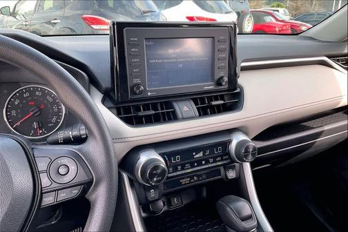 2020 Toyota RAV4 XLE