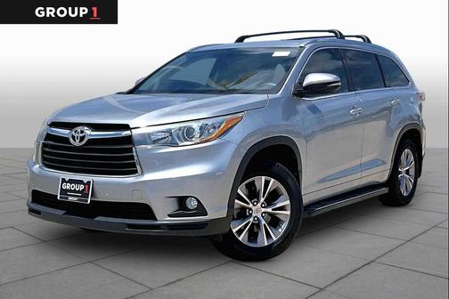 Silver Sky Metallic 2015 Toyota Highlander XLE