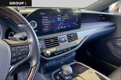 Eminent White Pearl 2022 Lexus LS 500 Base