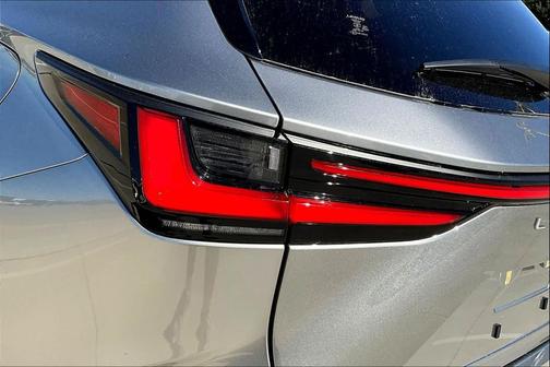 2026 Lexus NX 450h+ NX 450h+ Luxury