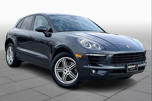 2017 Porsche Macan Base (PDK)