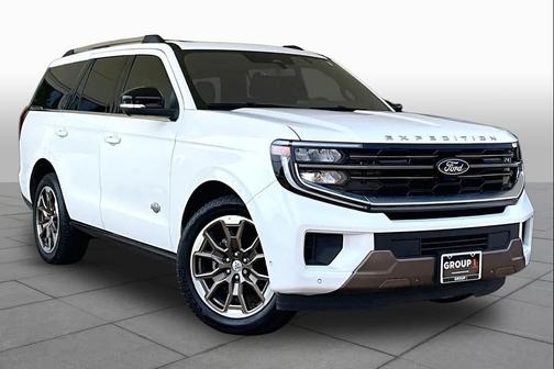 Star White Metallic Tri-Coat 2025 Ford Expedition King Ranch