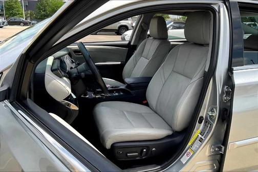 2017 Toyota Avalon Hybrid Limited