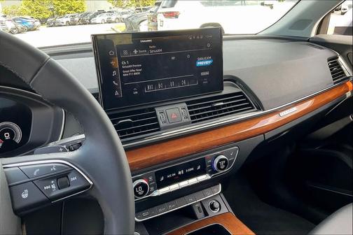 2023 Audi Q5 45 S line Premium Plus