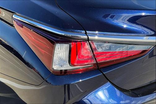 2025 Lexus ES 350 Base