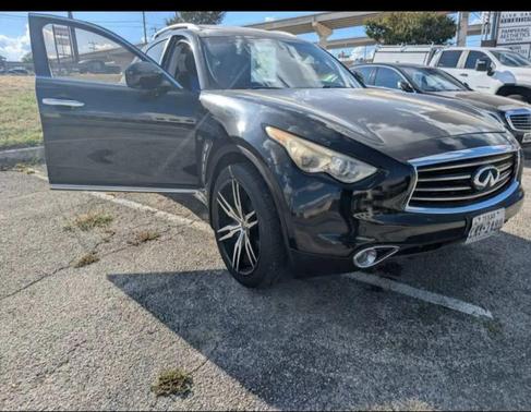 2014 INFINITI QX70 Base