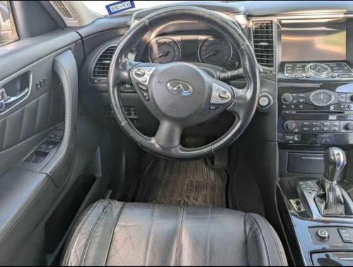 2014 INFINITI QX70 Base