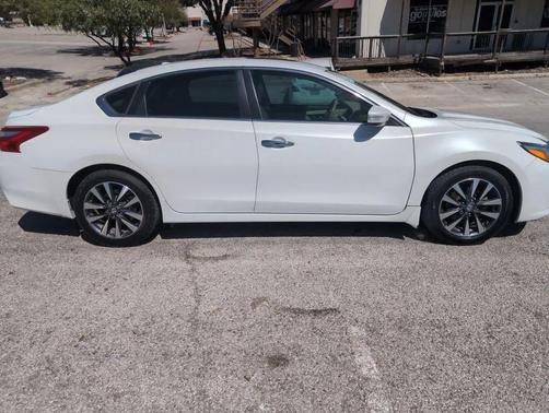 2016 Nissan Altima 2.5 SV