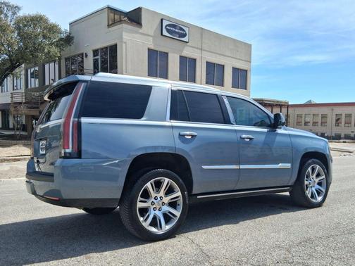 2016 Cadillac Escalade Premium
