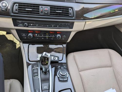 2012 BMW 528 528i Sedan 4D