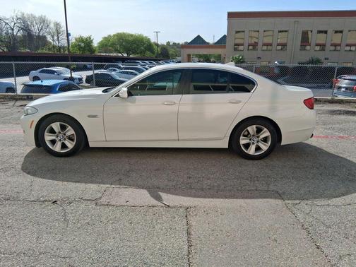 2012 BMW 528 528i Sedan 4D