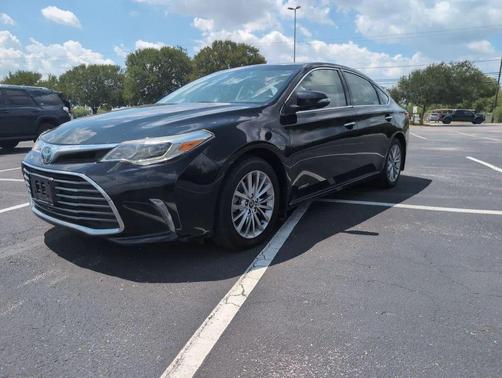 2017 Toyota Avalon Hybrid Limited