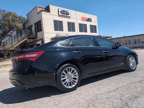 2017 Toyota Avalon Hybrid Limited