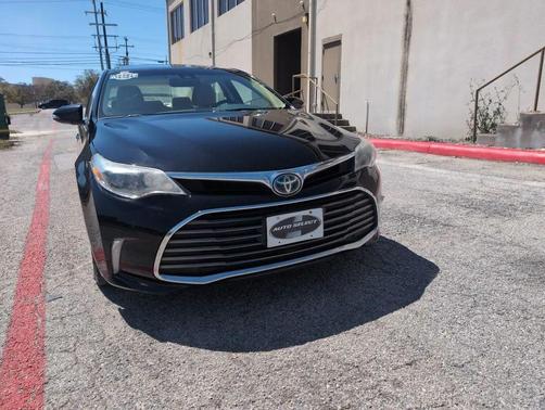 2017 Toyota Avalon Hybrid Limited