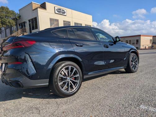2021 BMW X6 xDrive40i