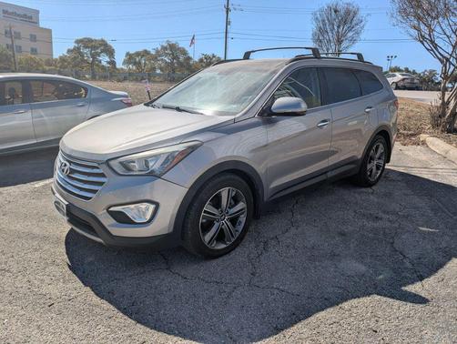 2016 Hyundai SANTA FE SE