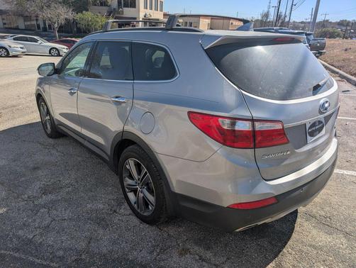2016 Hyundai SANTA FE SE
