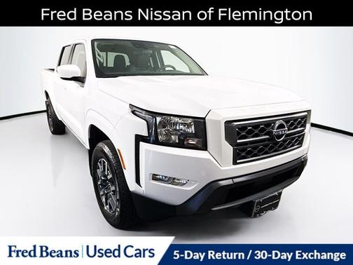 2022 Nissan Frontier SV