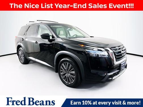 2023 Nissan Pathfinder SL