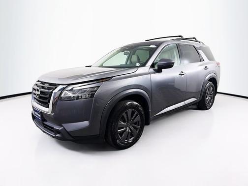 Gun Metallic 2022 Nissan Pathfinder SV