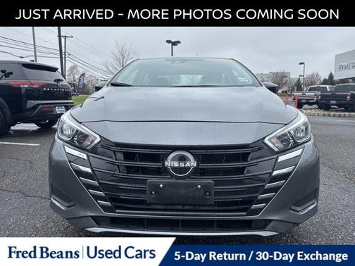 2024 Nissan Versa 1.6 S