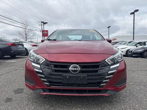 2023 Nissan Versa 1.6 SV