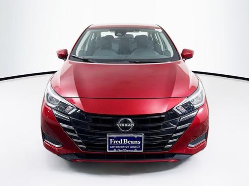 2023 Nissan Versa 1.6 SV