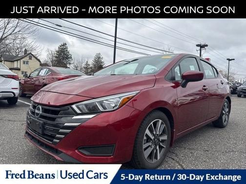 2023 Nissan Versa 1.6 SV