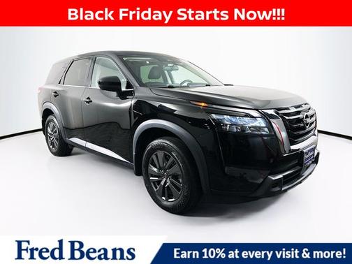 2023 Nissan Pathfinder S
