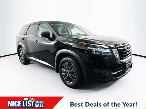 2023 Nissan Pathfinder S