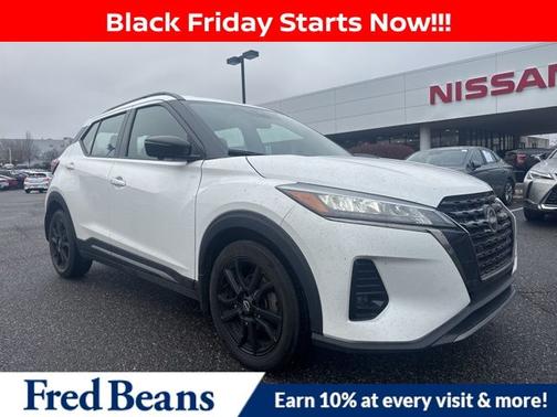 2023 Nissan Kicks SR