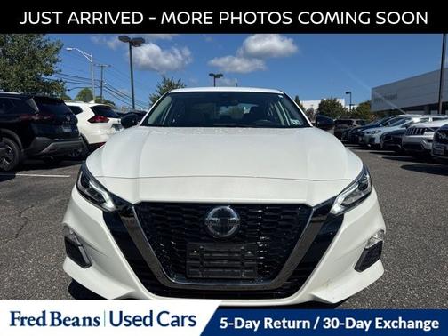 2021 Nissan Altima 2.5 SR