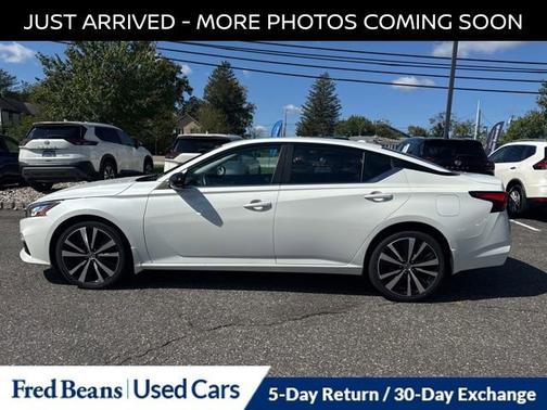 2021 Nissan Altima 2.5 SR