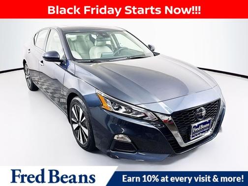 2022 Nissan Altima 2.5 SV