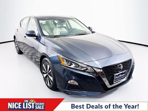 2022 Nissan Altima 2.5 SV