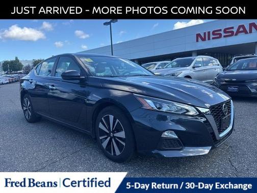 2022 Nissan Altima 2.5 SV