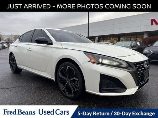 2023 Nissan Altima 2.5 SR