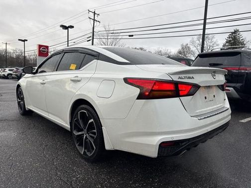 2023 Nissan Altima 2.5 SR