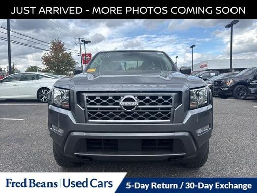 2023 Nissan Frontier SV