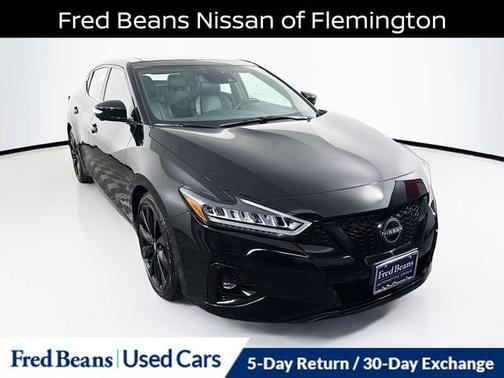 2023 Nissan Maxima SR