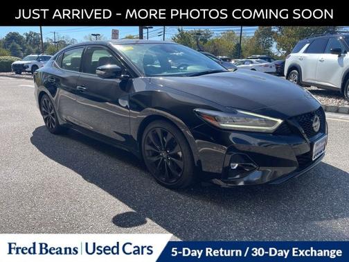 2023 Nissan Maxima SR