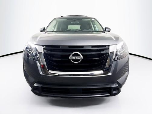 2023 Nissan Pathfinder SV