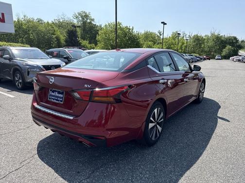 2022 Nissan Altima 2.5 SV