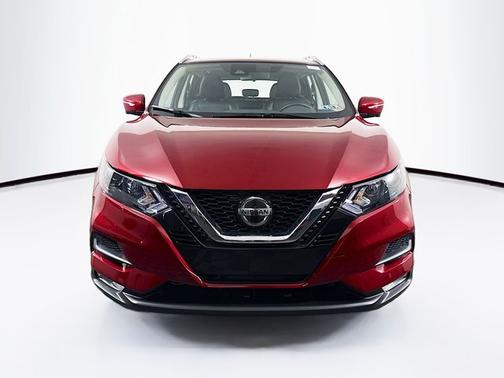 2022 Nissan Rogue Sport SV