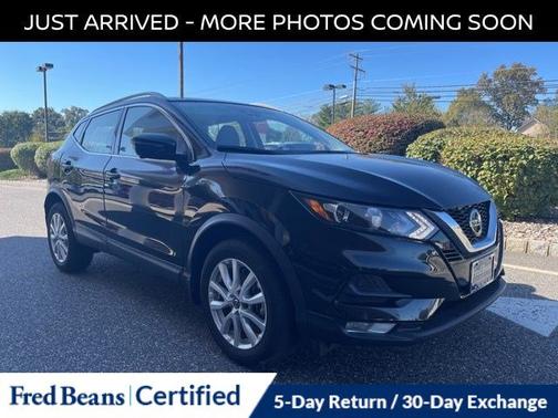 2022 Nissan Rogue Sport SV