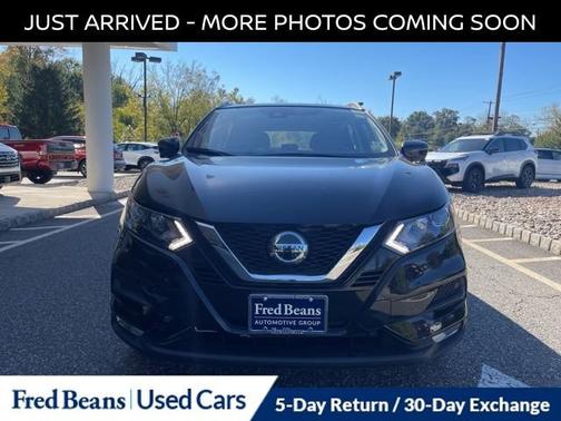 2022 Nissan Rogue Sport SV