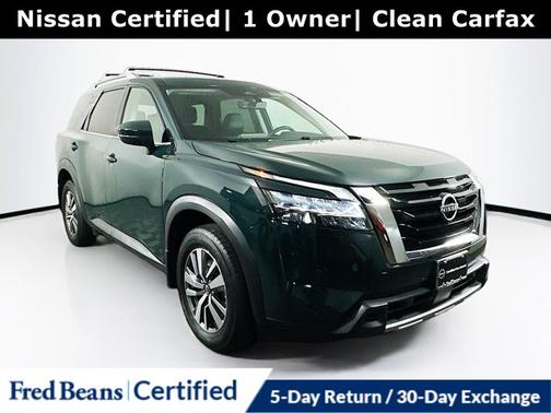2023 Nissan Pathfinder SL
