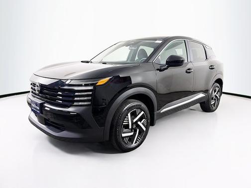 Super Black 2025 Nissan Kicks SV