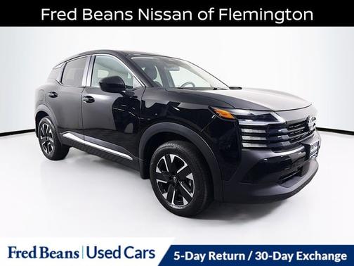 Super Black 2025 Nissan Kicks SV